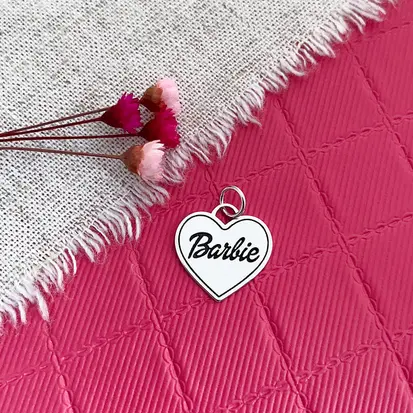 PINGENTE CORAÇÃO BARBIE